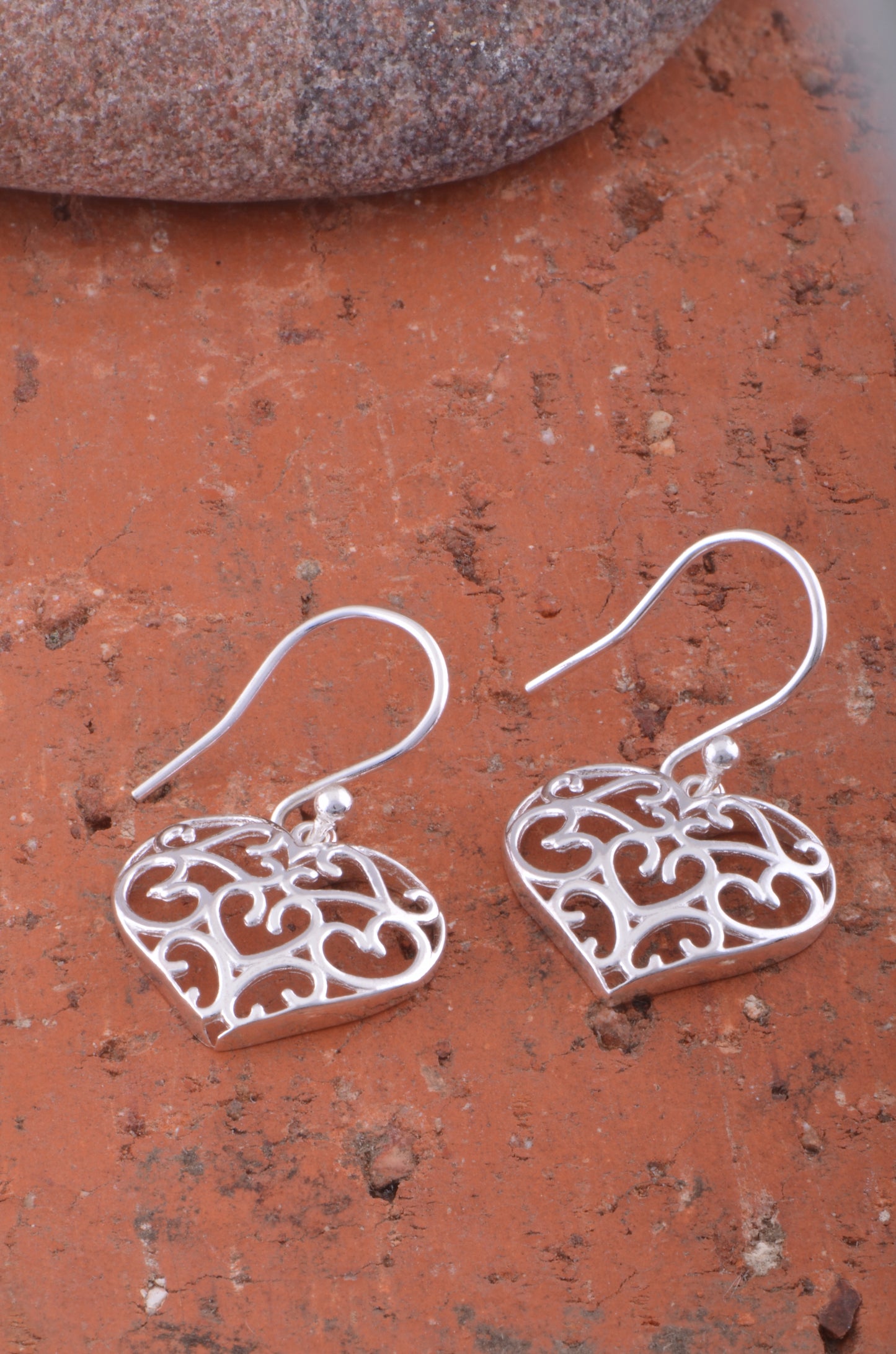 Sterling Silver Ladies Retro Filigree Heart Fish Hook Dangle Earrings