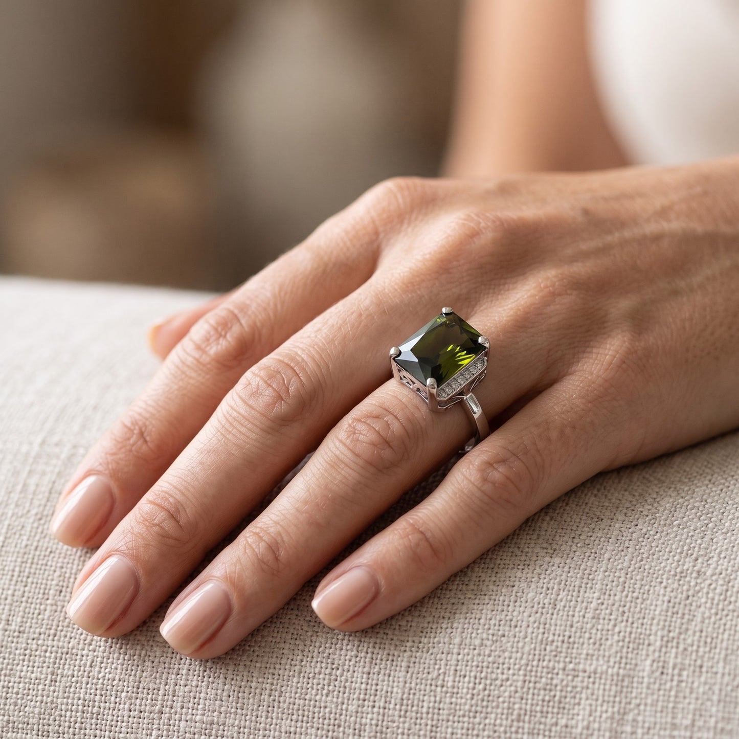 Sterling Silver Big Peridot Rectangle CZ Ring for Women, Cubic Zirconia, Promise Ring Gift view 5