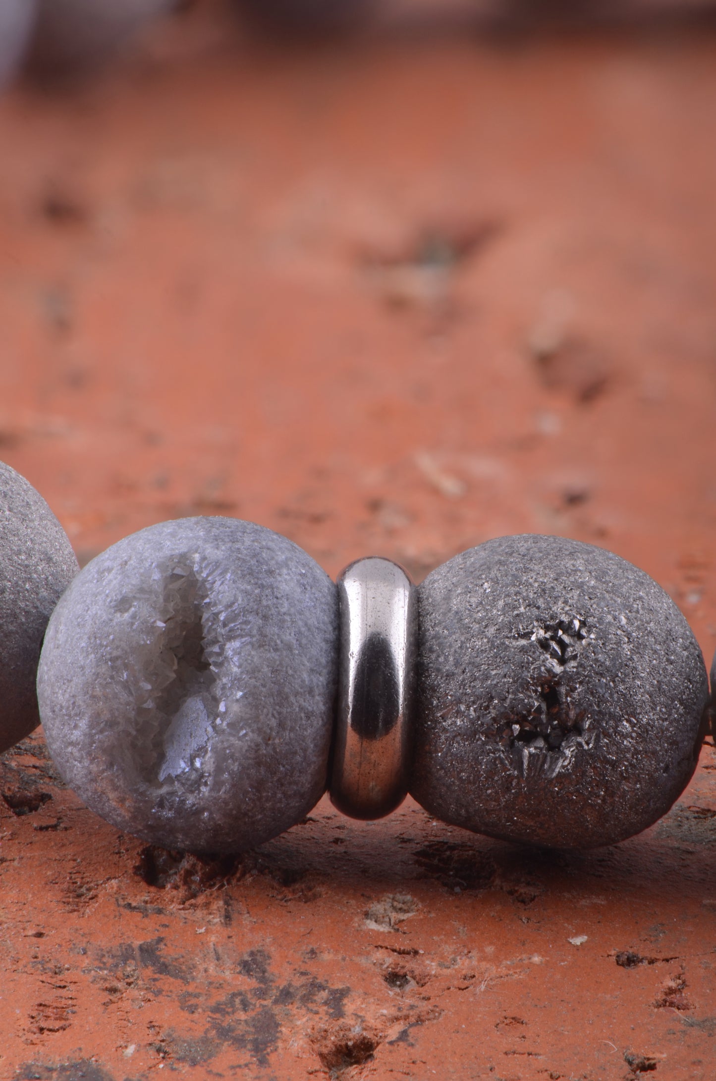 Unisex Stretchy Stainless Steel & Tungsten Gray Druzy Stone Bracelet - 7 inch