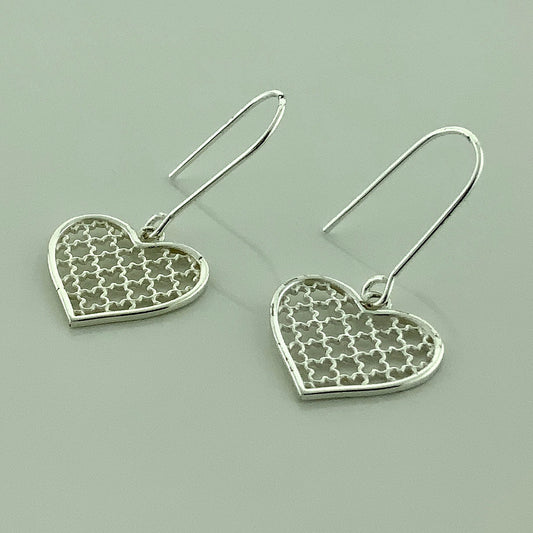 Sterling Silver Womens Clover Pattern Dangling Heart Fishhook Earrings