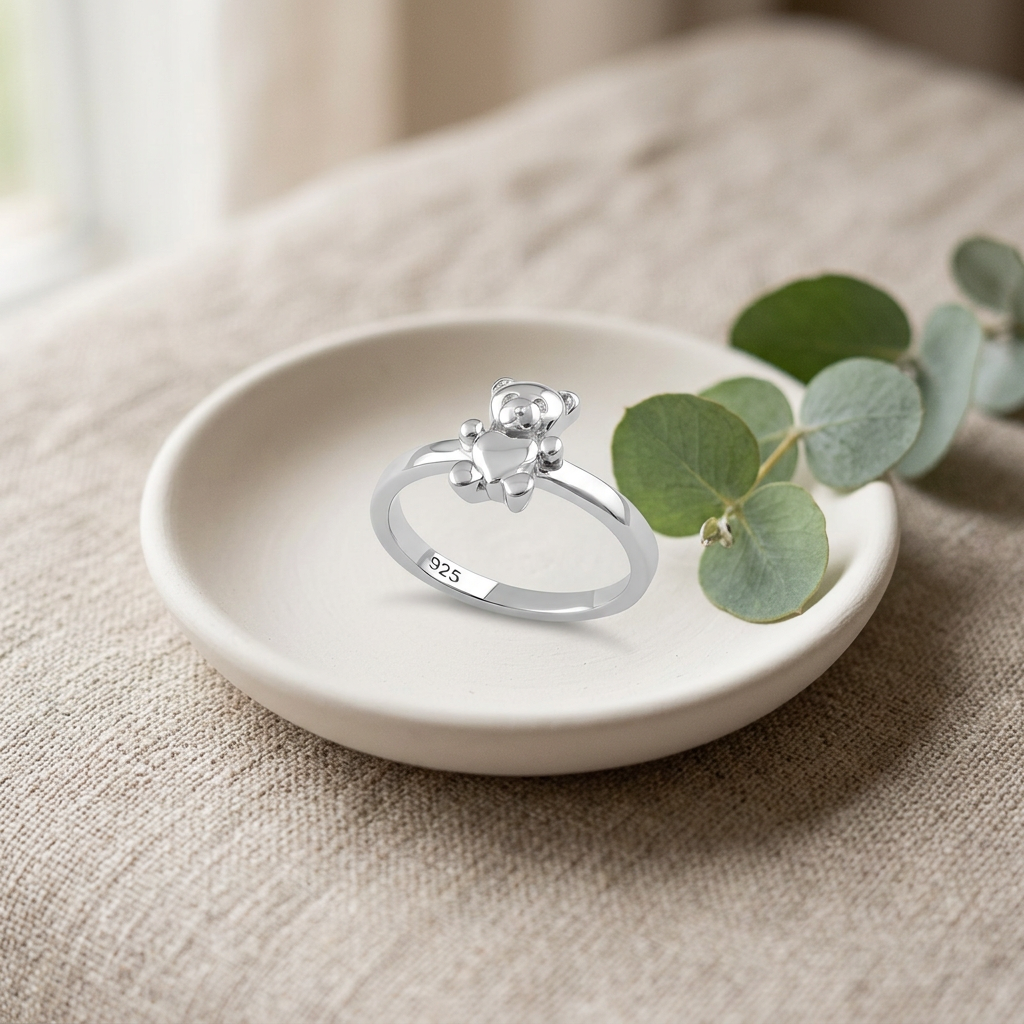 Sterling Silver 2mm Teddy Bear Holding Heart Cute Ring for Women life2