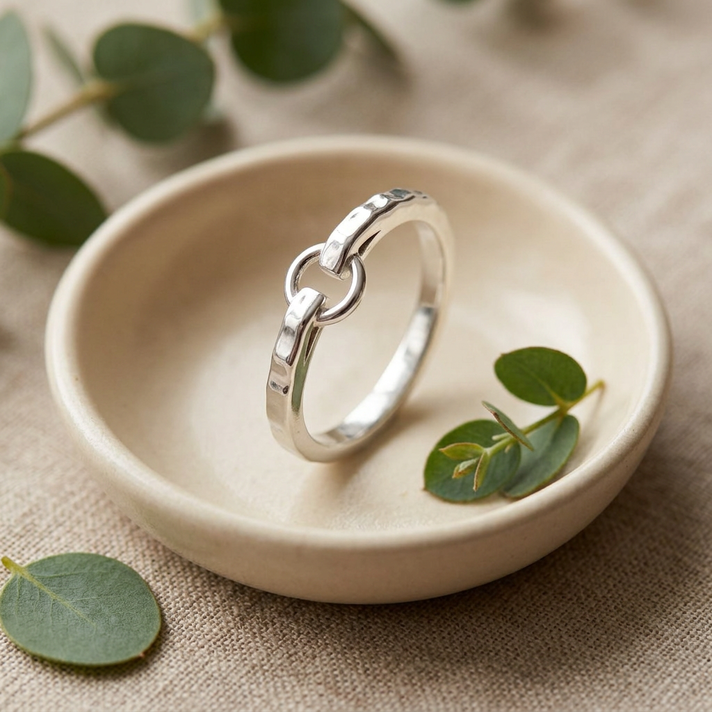 Sterling Silver 1.8mm Hammered Circle Link Stacking Ring for Women life2