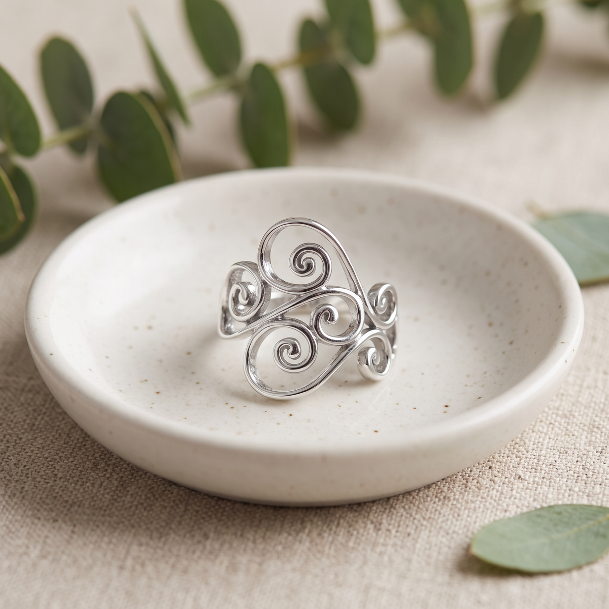 Sterling Silver 5.4mm Filigree Swirl Heart Statement Ring for Women life2