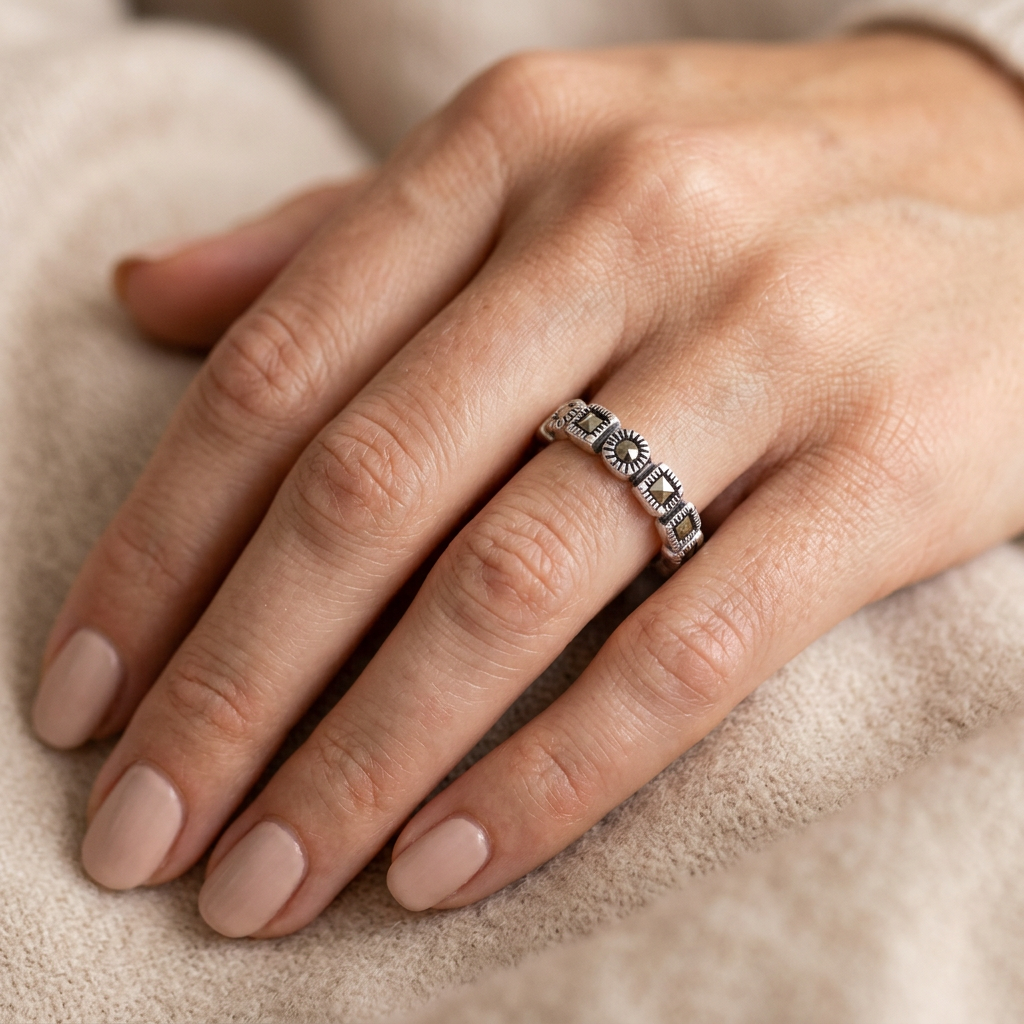Sterling Silver 3.5mm Marcasite Square and Round Link Eternity Stacking Ring for Women model