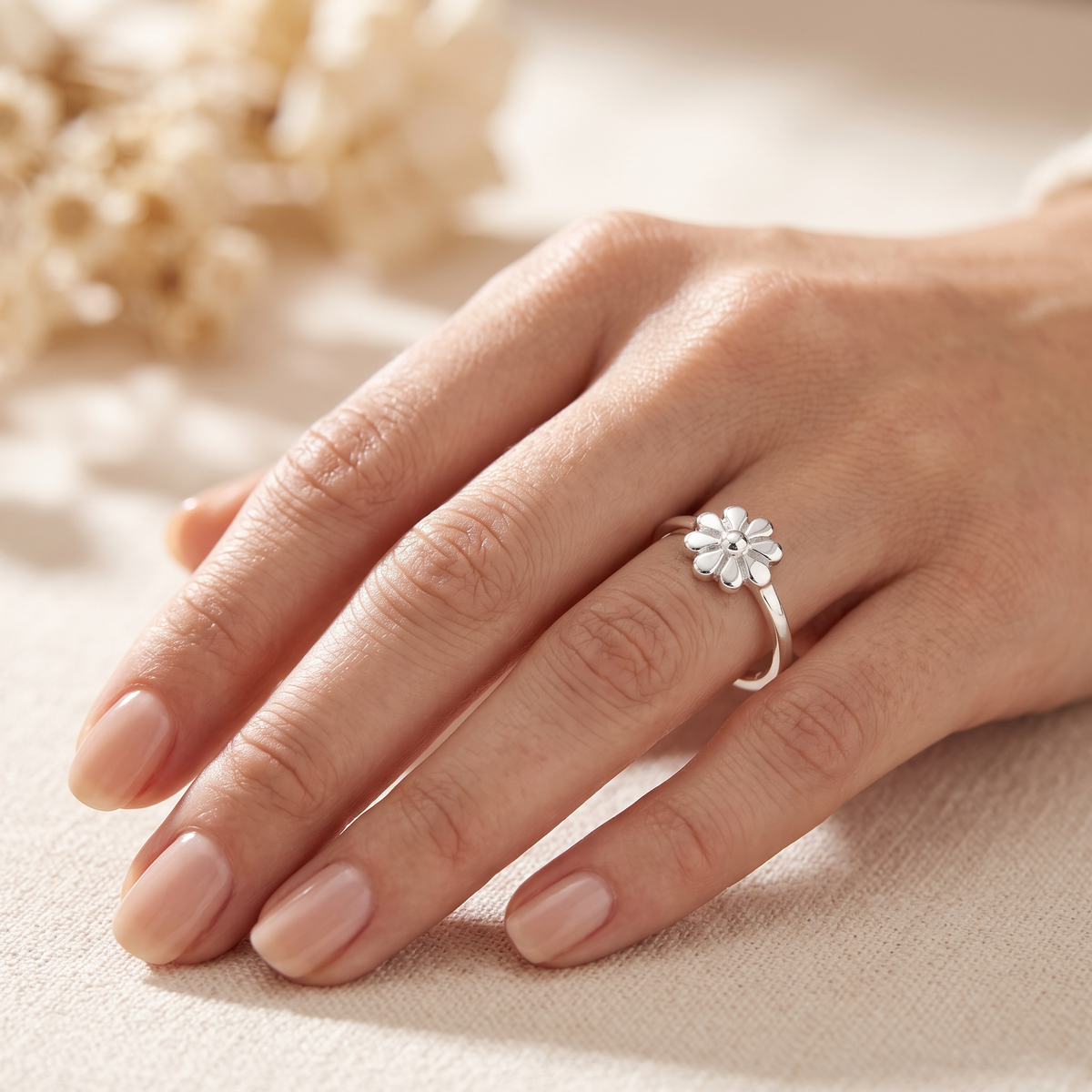Sterling Silver Dainty Daisy Flower Ring for Women model