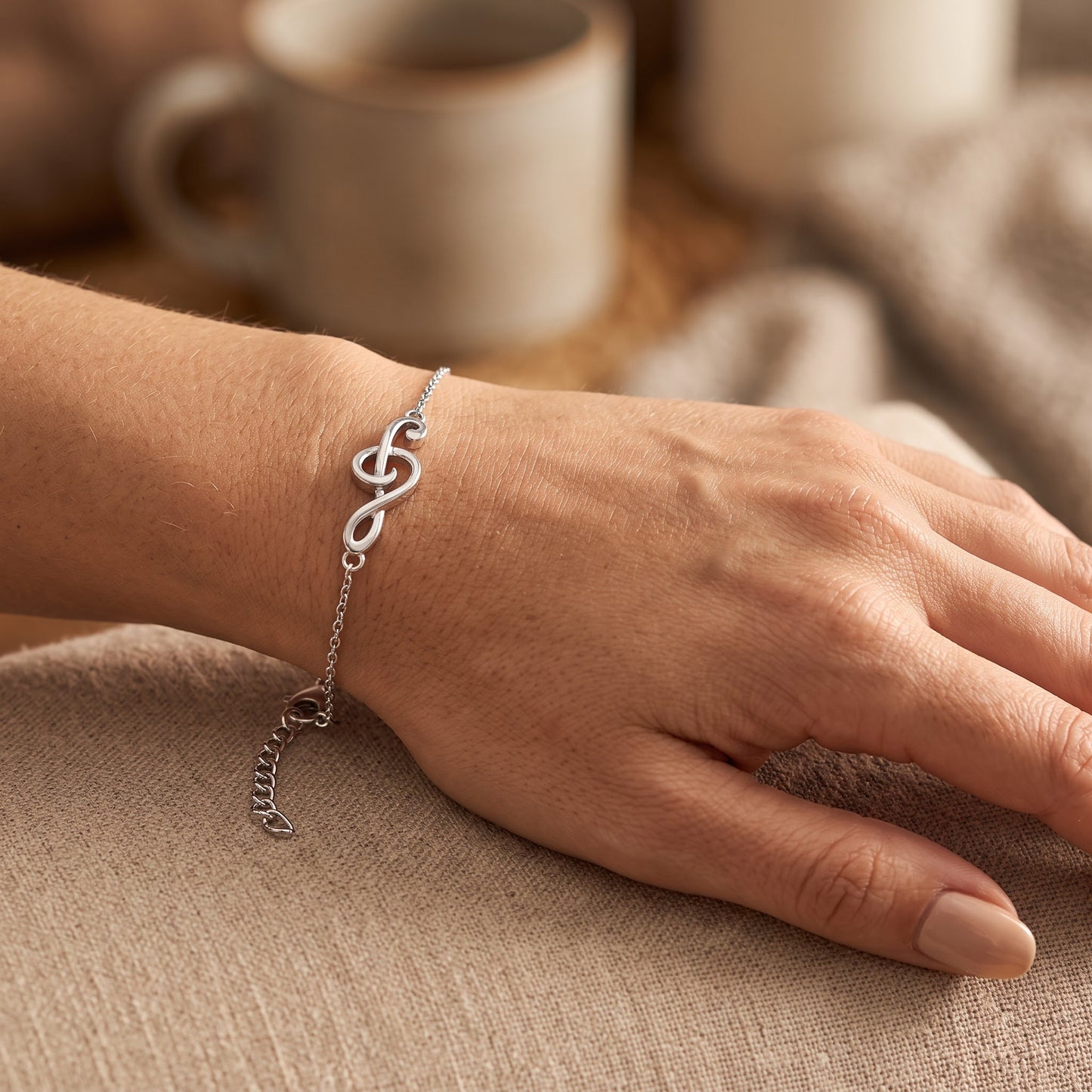 Sterling Silver Treble Clef Music Note Bracelet for Women, Chain Link, Dainty Everyday Jewelry Gift view 4