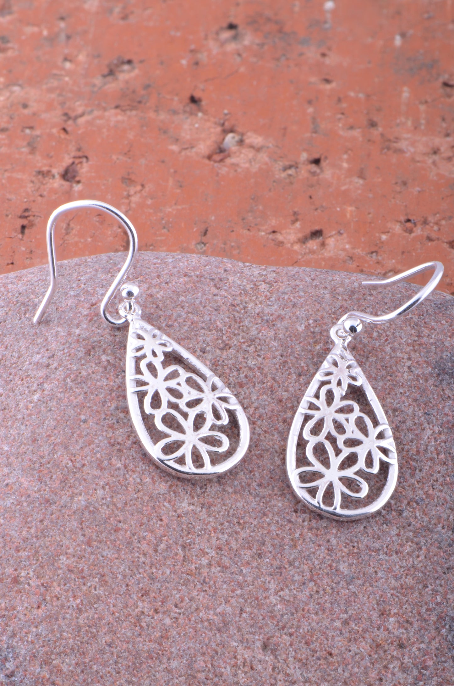 Sterling Silver Girls Medium Hipster Daisy Flower Dangle Earrings