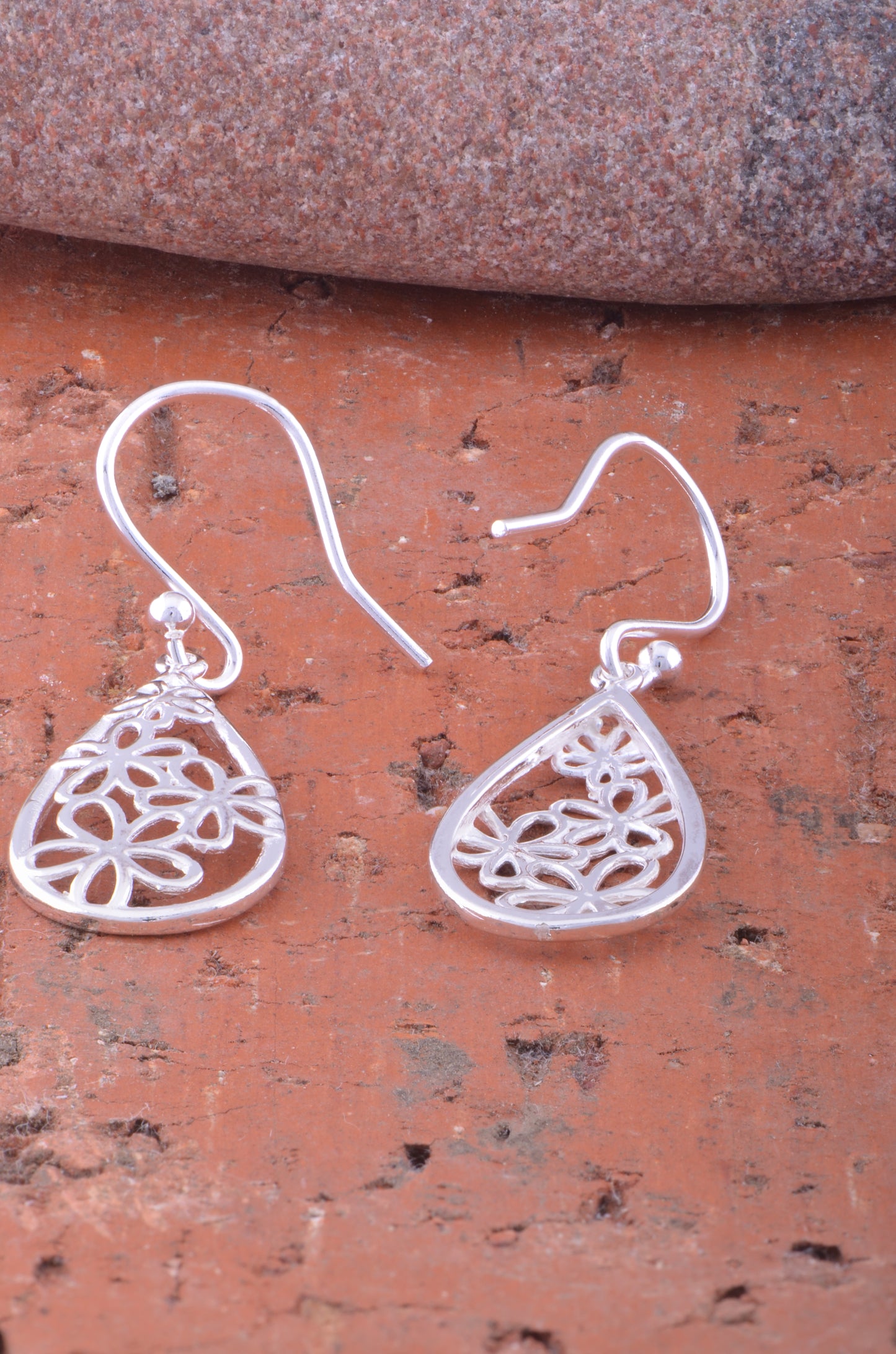 Sterling Silver Girls Medium Hipster Daisy Flower Dangle Earrings