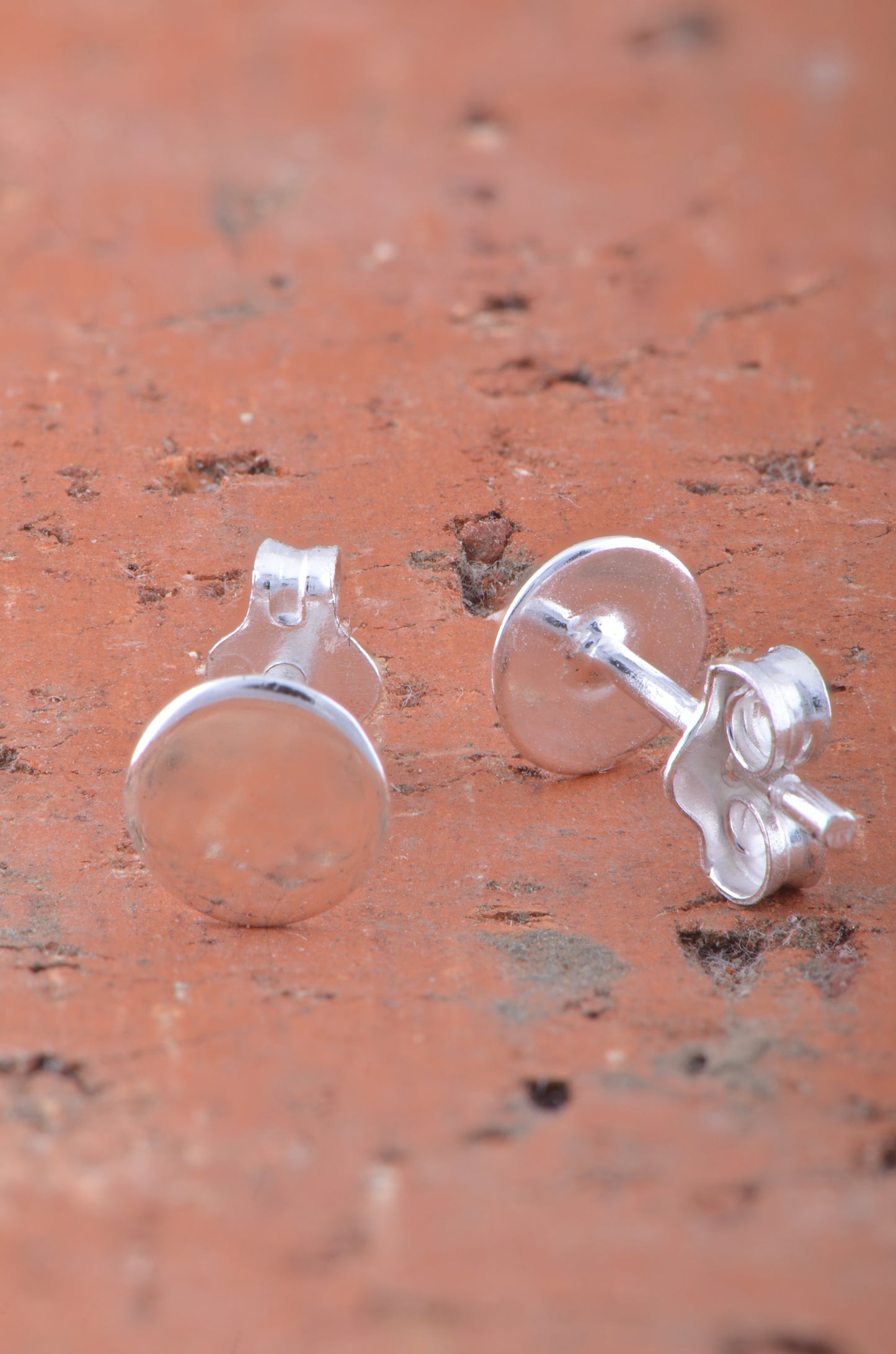 Sterling Silver Ladies Dainty Circle Dot Stud Earrings