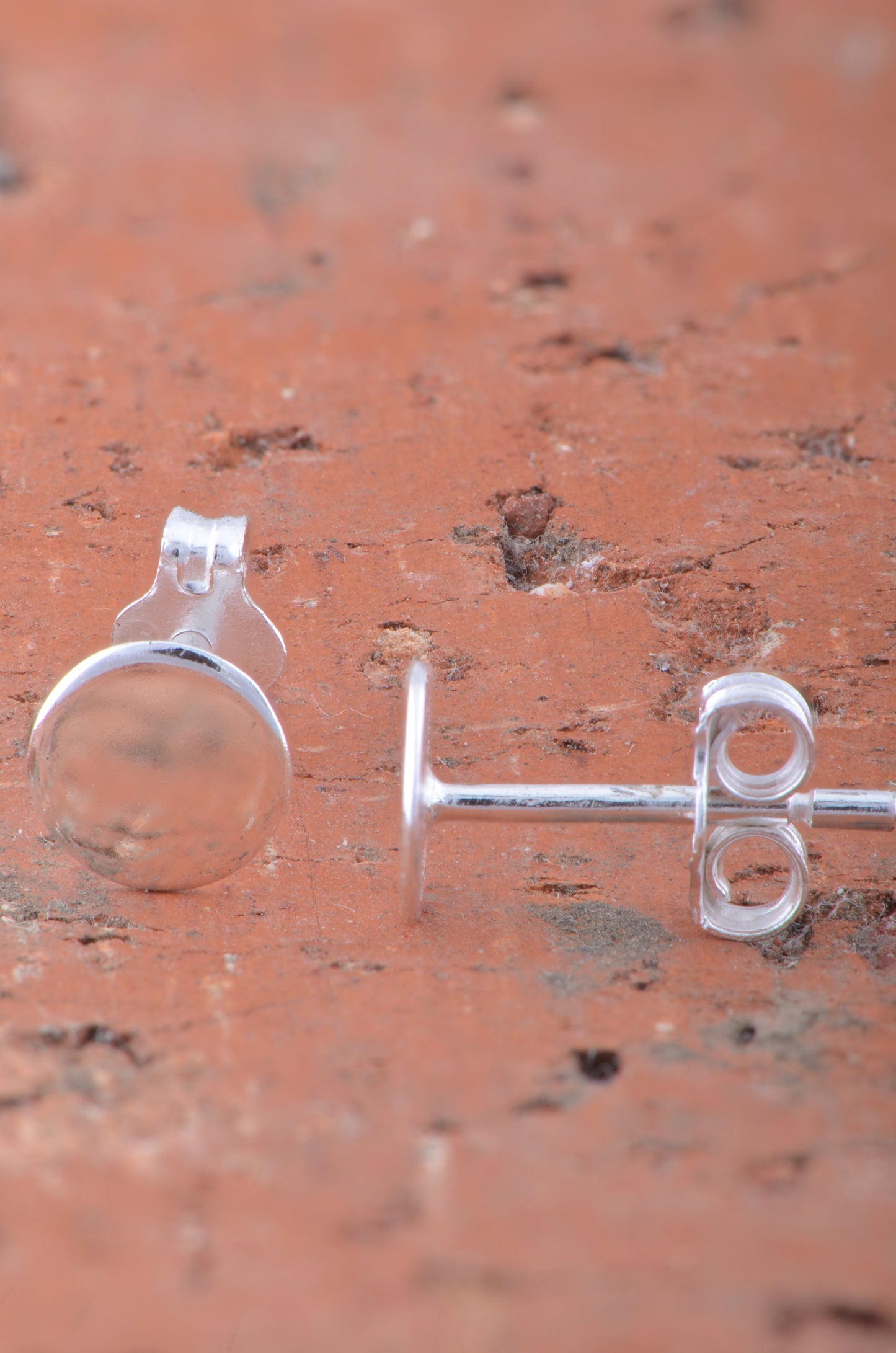 Sterling Silver Ladies Dainty Circle Dot Stud Earrings