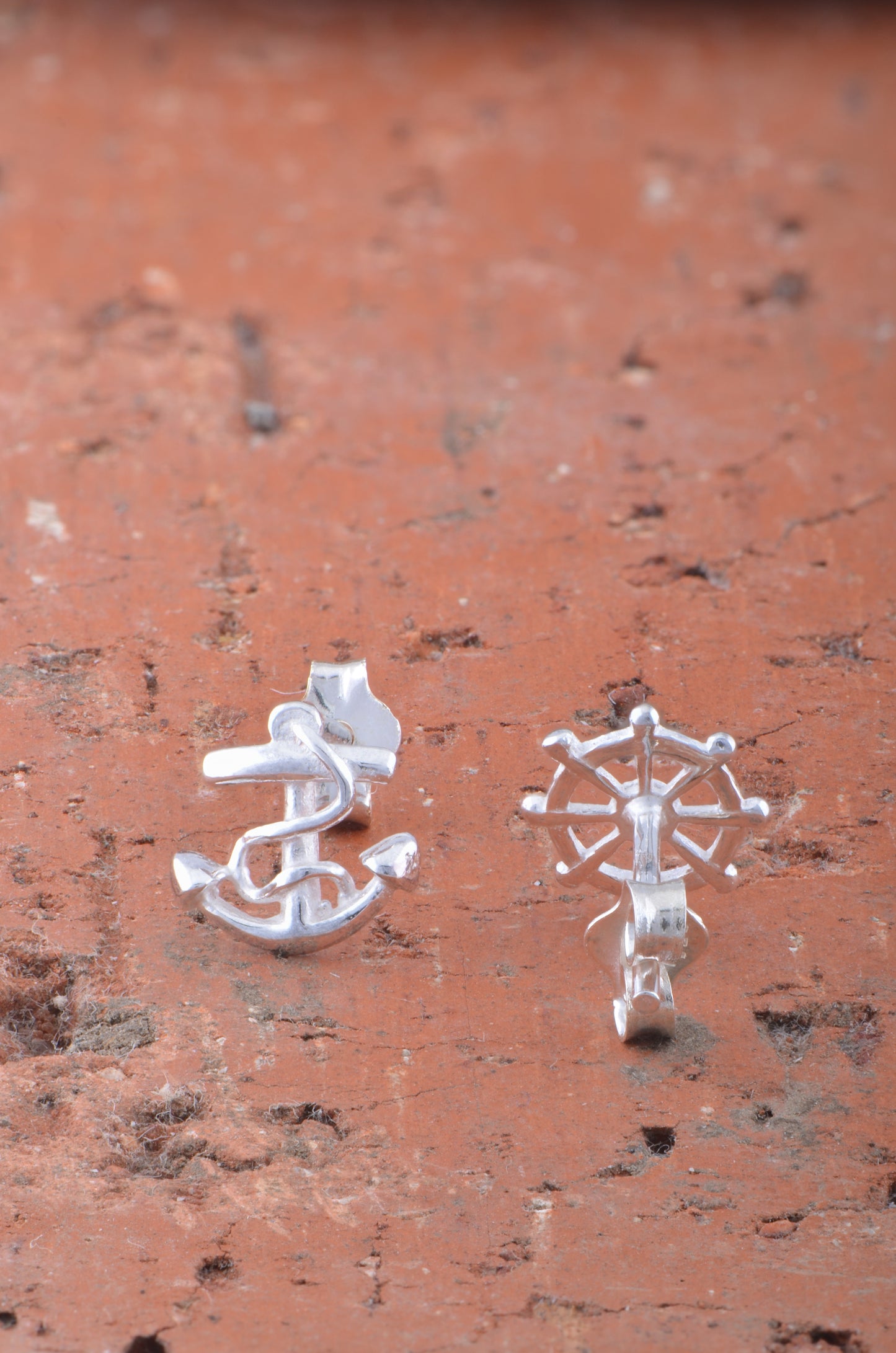 Sterling Silver Girls Mismatch Anchor & Wheel Stud Earrings