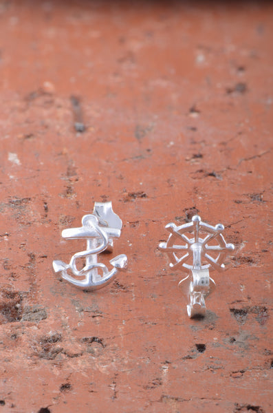 Sterling Silver Girls Mismatch Anchor & Wheel Stud Earrings
