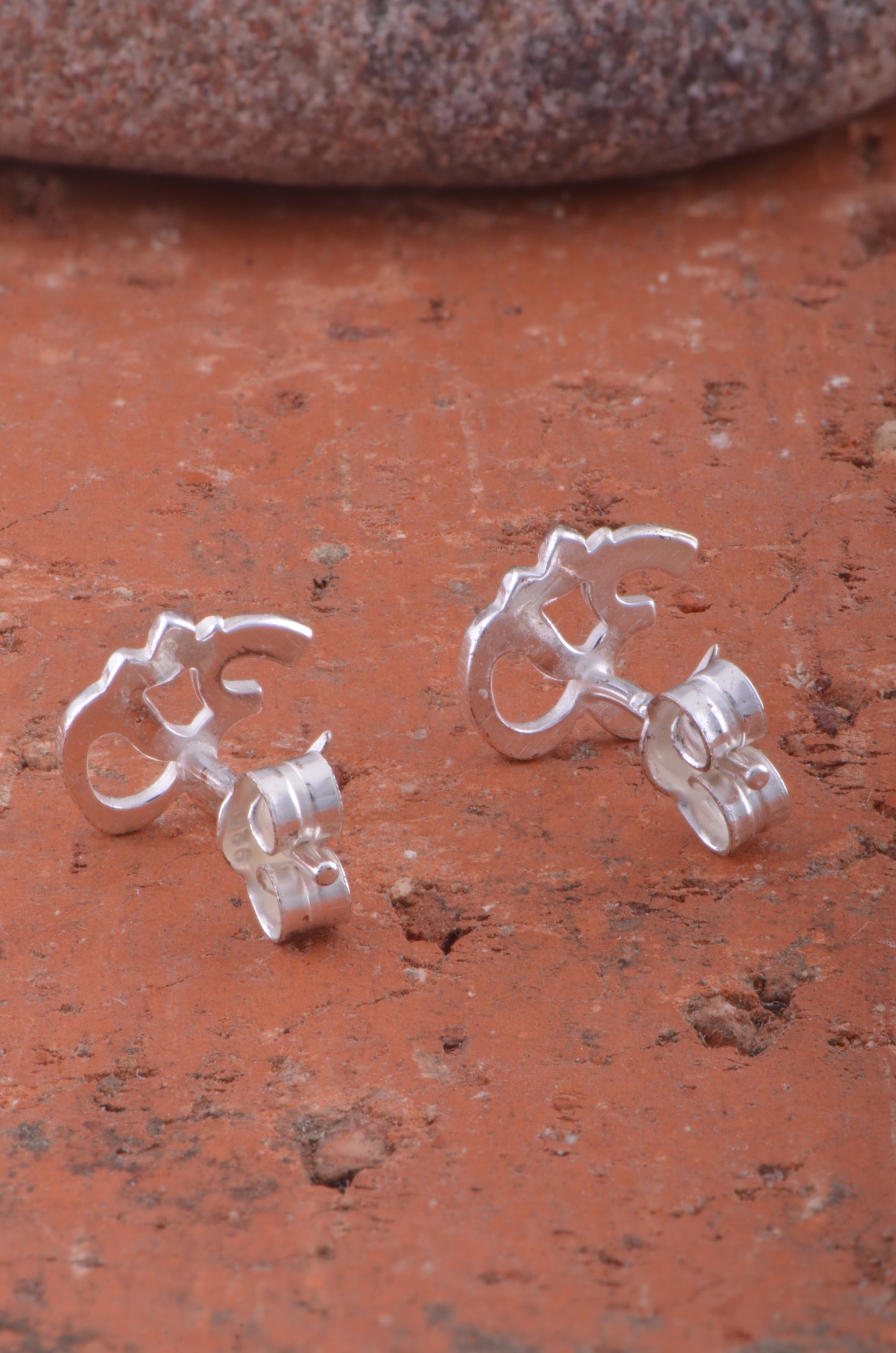 Sterling Silver Womens Dainty Hindu Om Symbol Stud Earrings