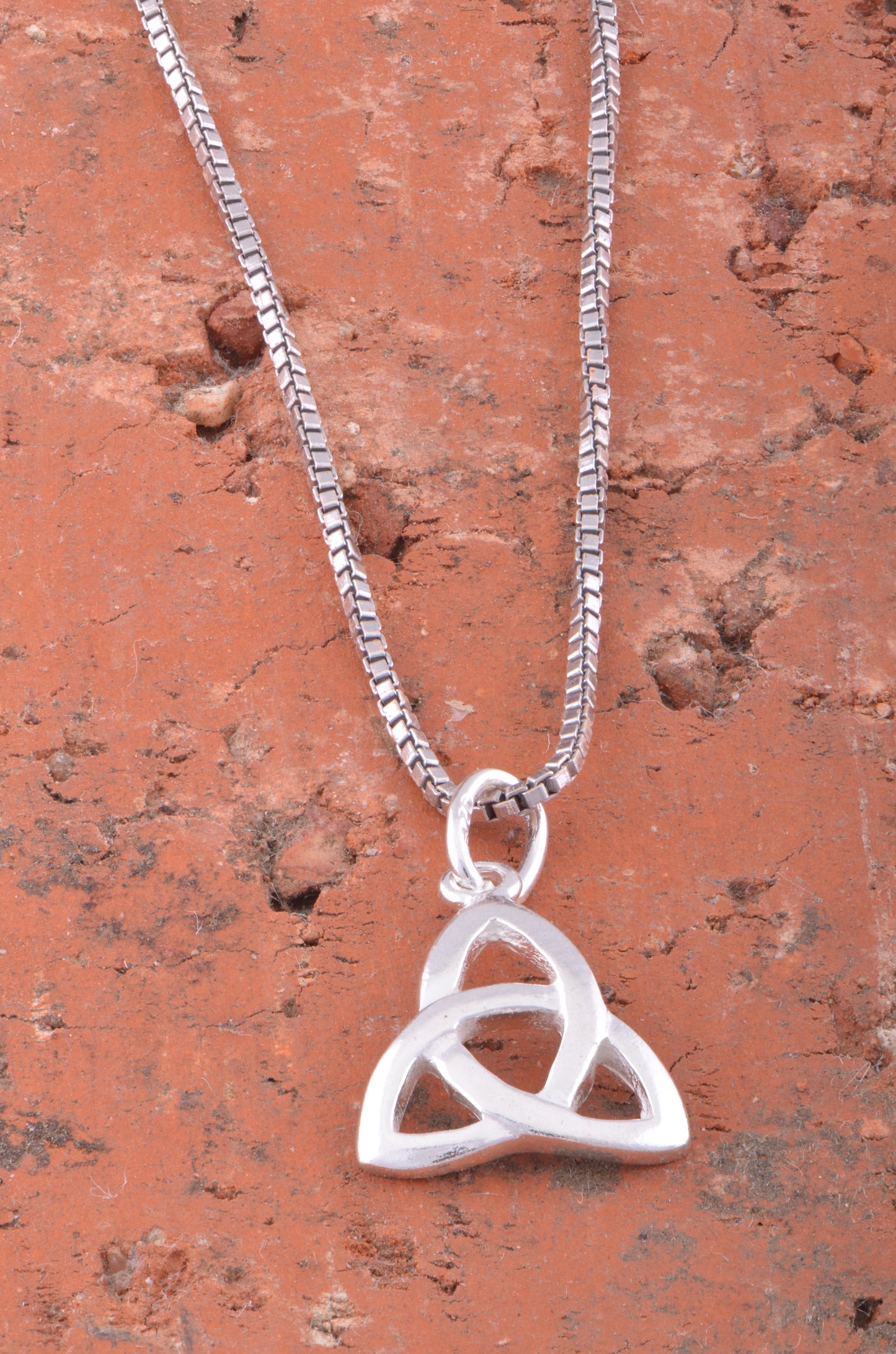 Sterling Silver Girls Irish Celtic Triquetra Knot Pendant Necklace