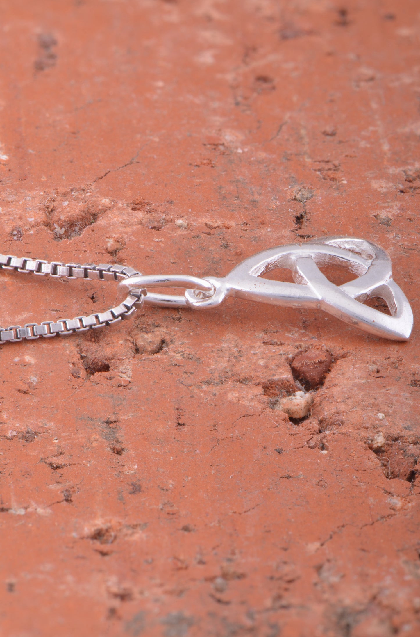 Sterling Silver Girls Irish Celtic Triquetra Knot Pendant Necklace