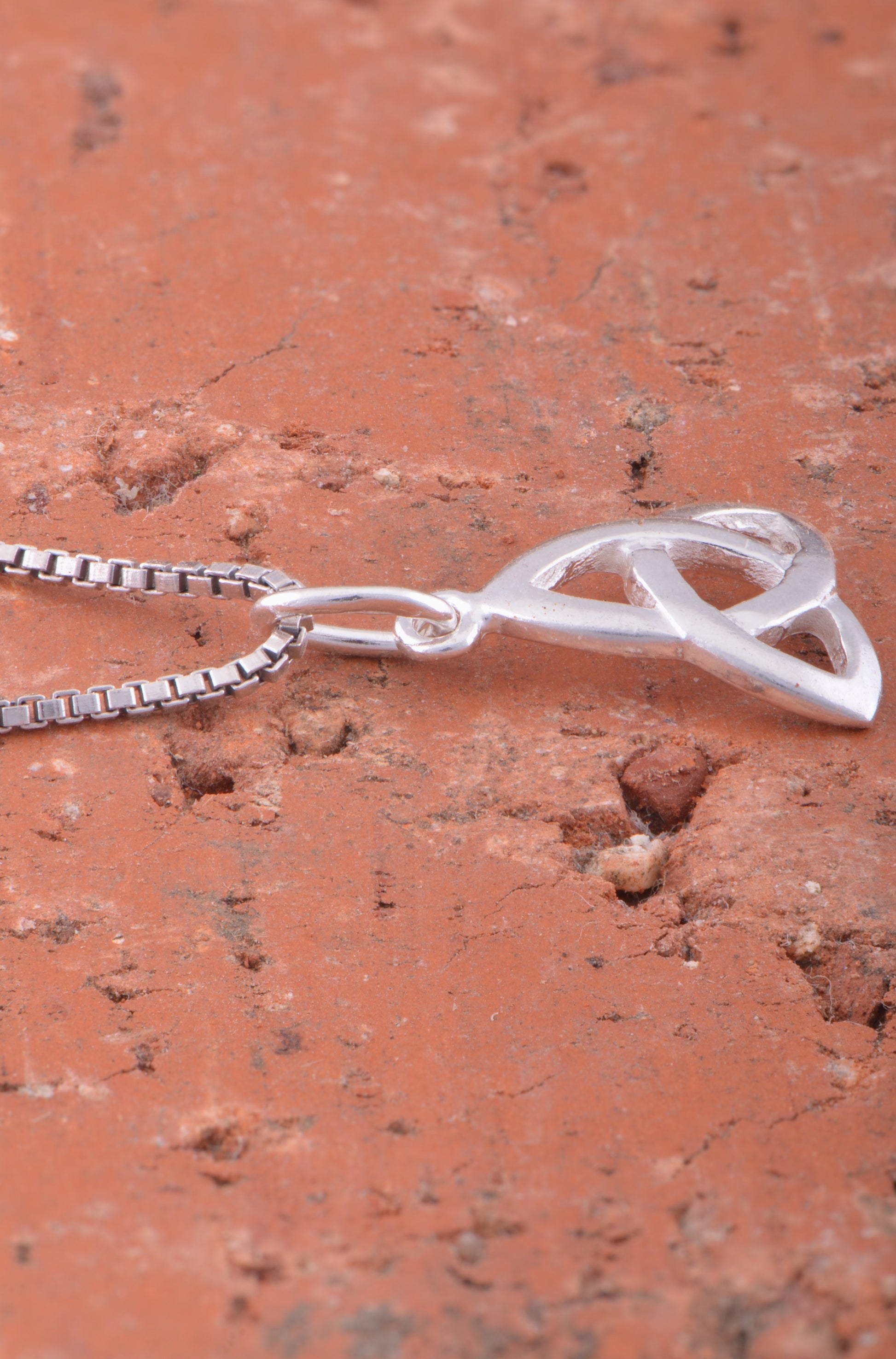 Sterling Silver Girls Irish Celtic Triquetra Knot Pendant Necklace