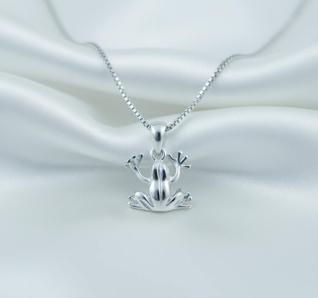 Sterling Silver Women's Tree Frog Necklace Silver Girls Frog Charm Necklace