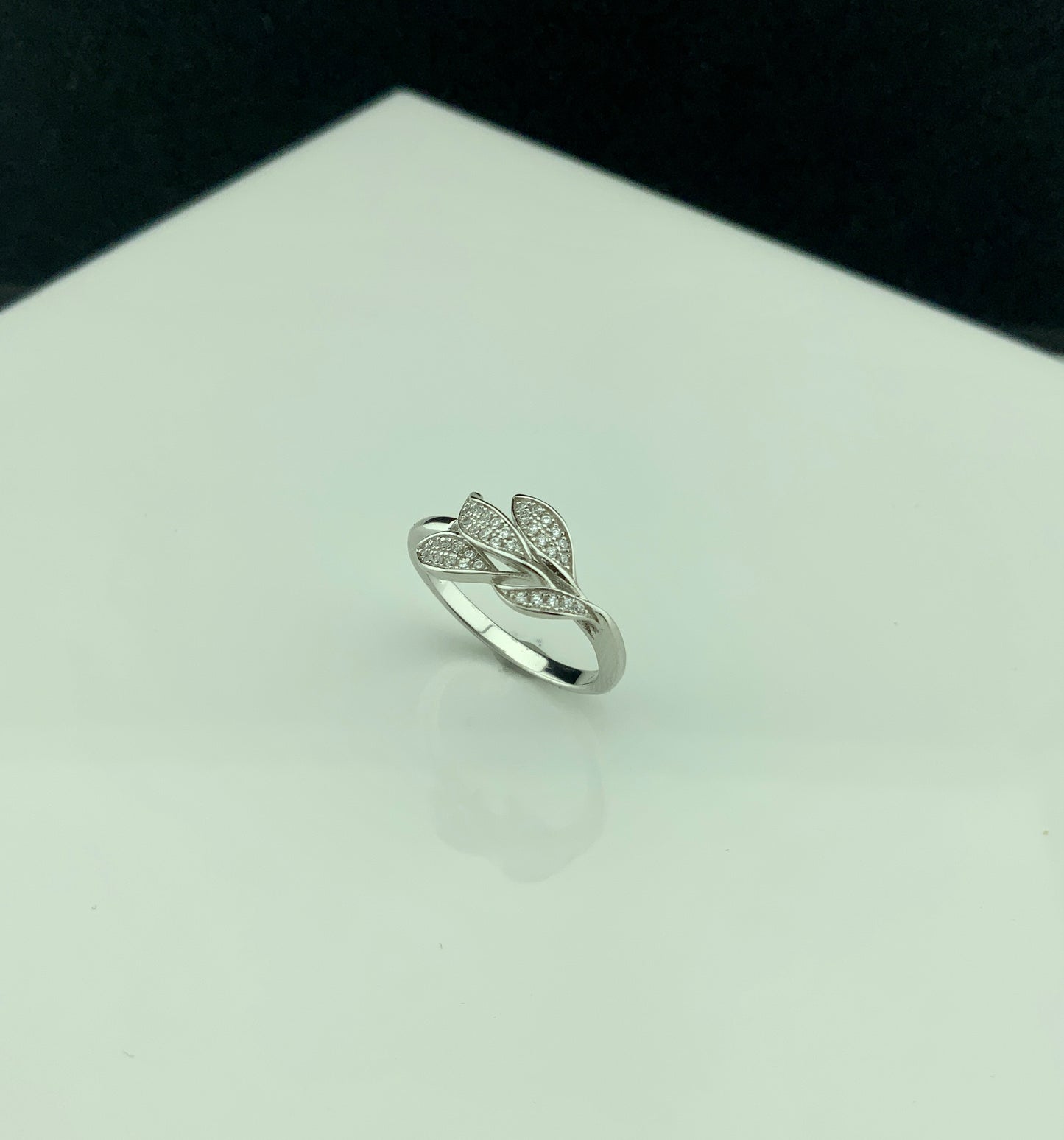 Sterling Silver CZ Art Leaf Ring