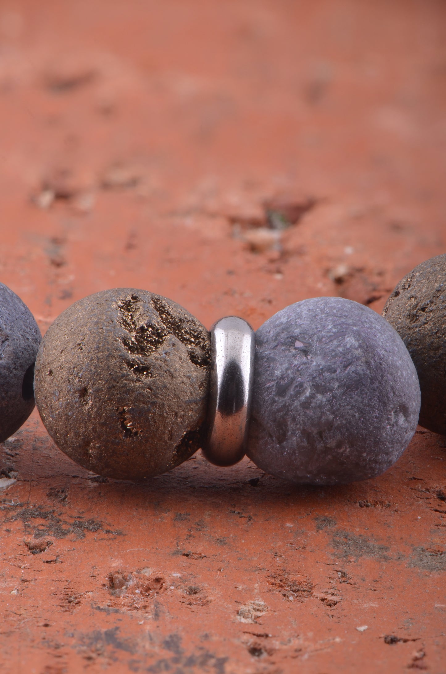 7-Inch Stretchy Stainless Steel Bracelet with Silver & Champagne Druzy Stone