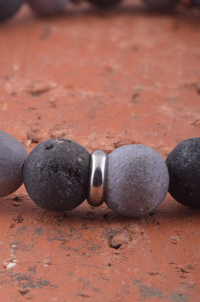 Unisex Stretchy Stainless Steel Bracelet with Volcanic Carbon Gray Druzy Stone - 7 Inches
