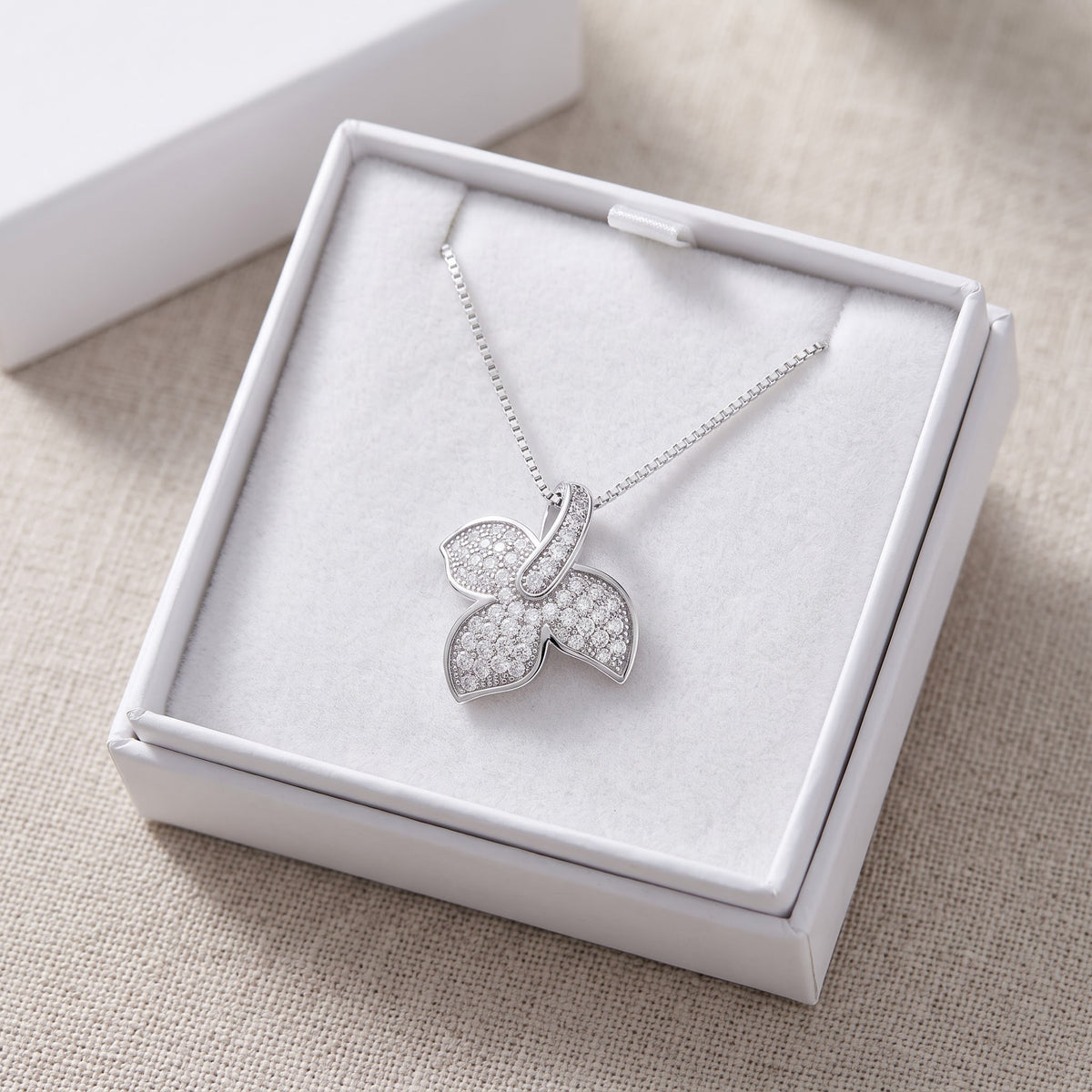 Sterling Silver CZ Ivy Leaf Charm Necklace 18" in a white gift box, ready to give